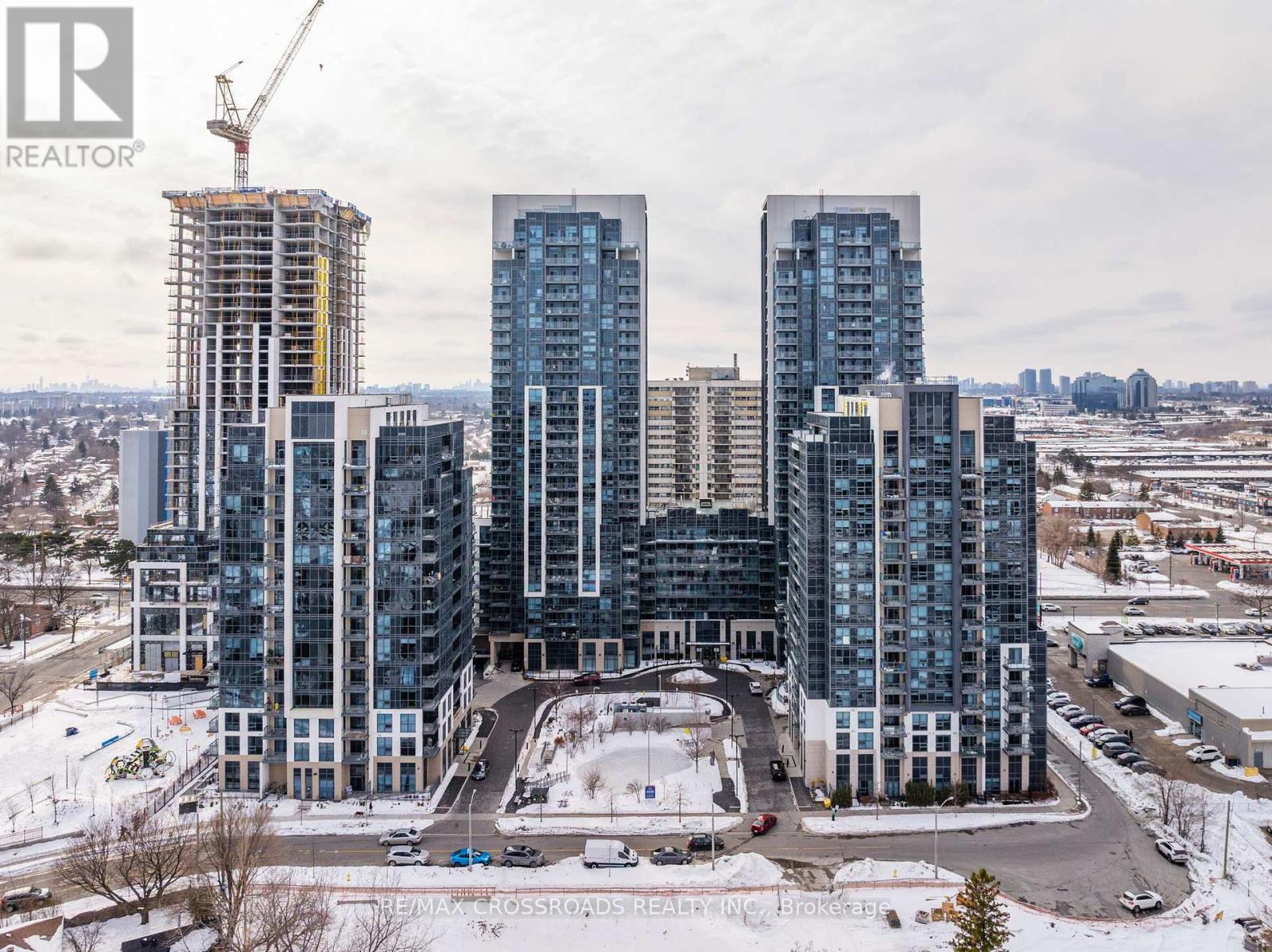 20 Meadowglen Place 528