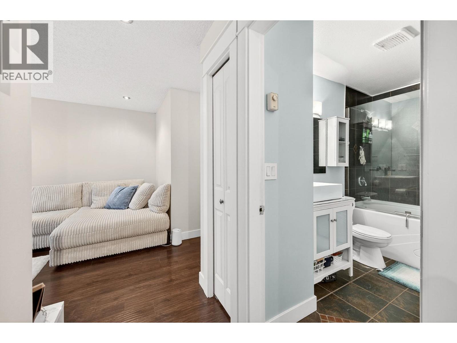 1810 SUMMIT Drive Unit# 9, Kamloops