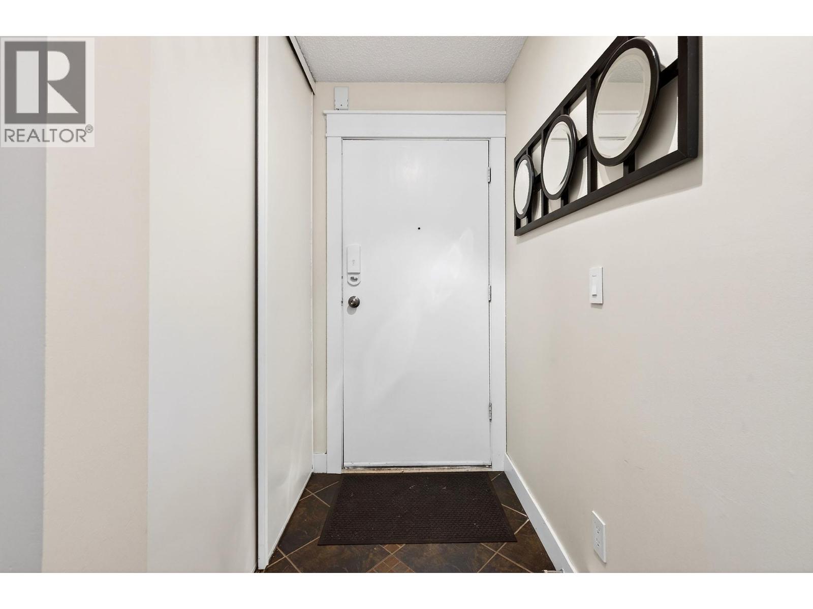 1810 SUMMIT Drive Unit# 9, Kamloops