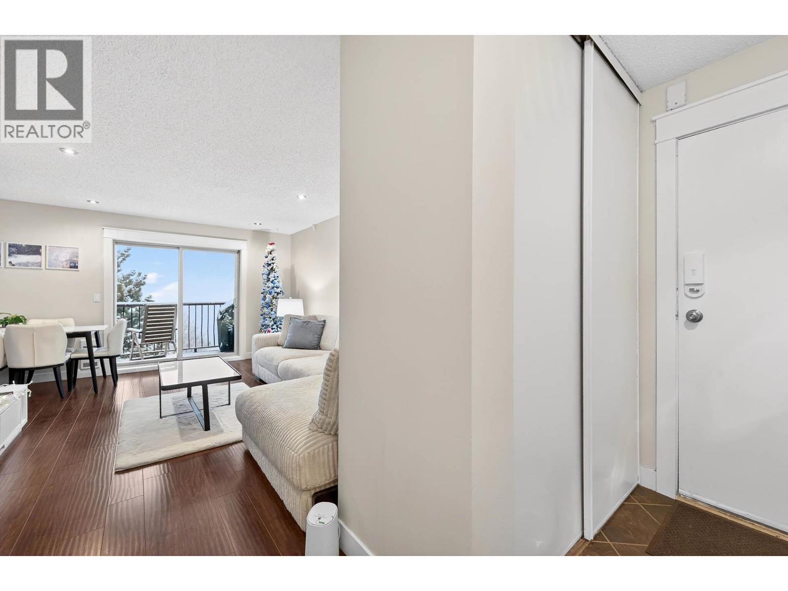 1810 SUMMIT Drive Unit# 9, Kamloops