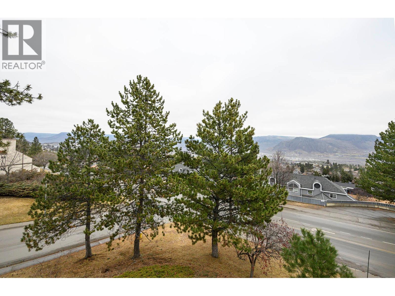 1810 SUMMIT Drive Unit# 9, Kamloops