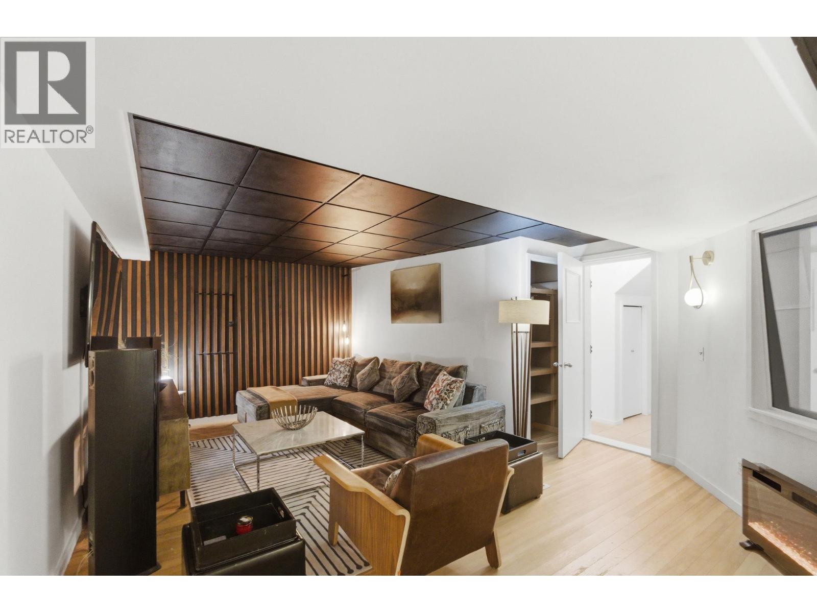 2492 Shannon View Drive, West Kelowna