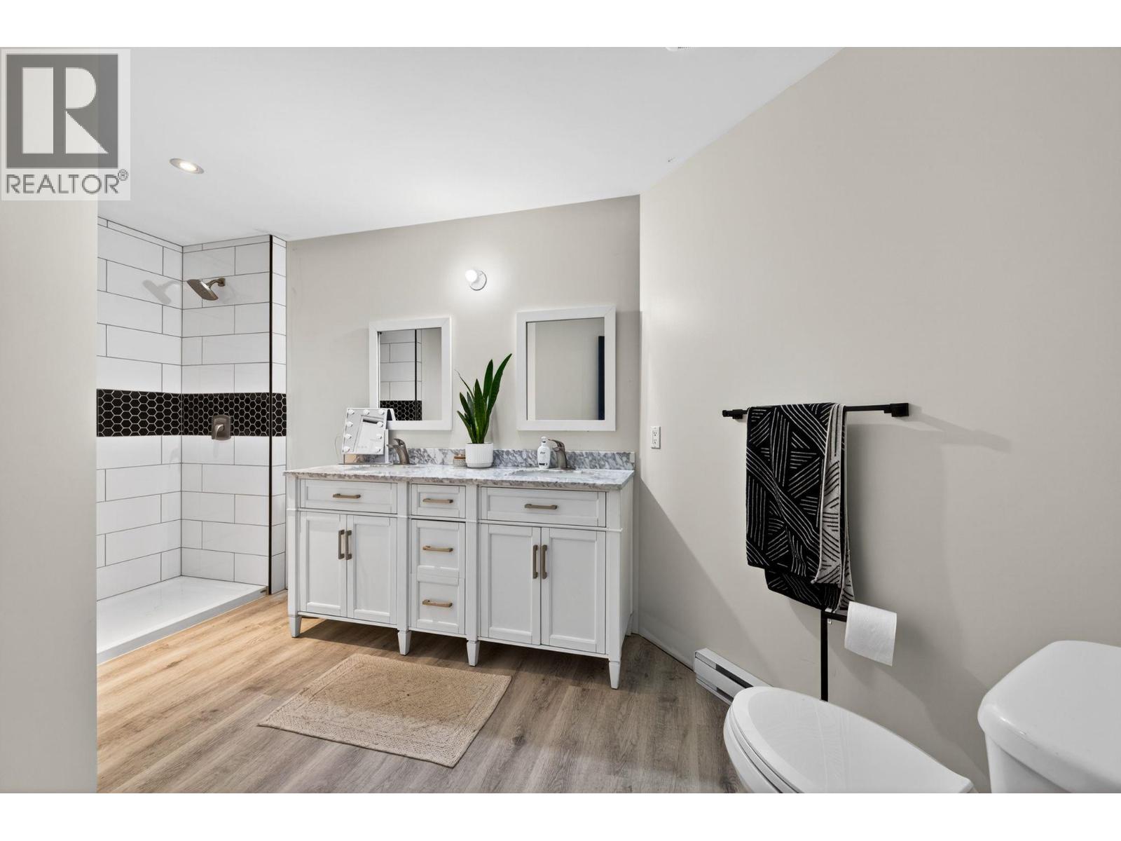 141 WADLEGGER ROAD - 28