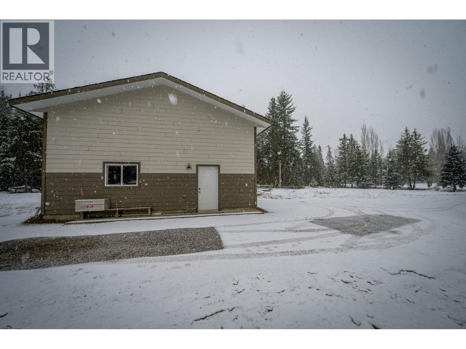 141 Wadlegger Road - 40