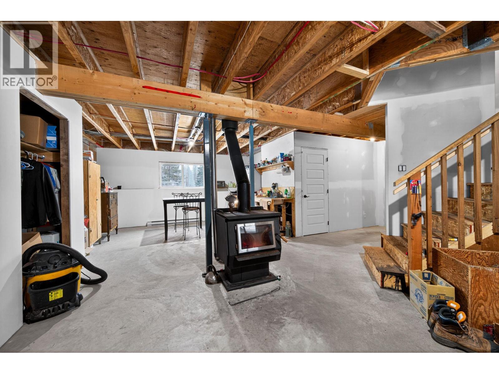 141 WADLEGGER ROAD - 32