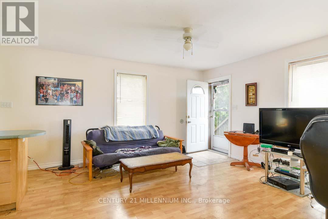 387091 20TH SIDE ROAD - 36