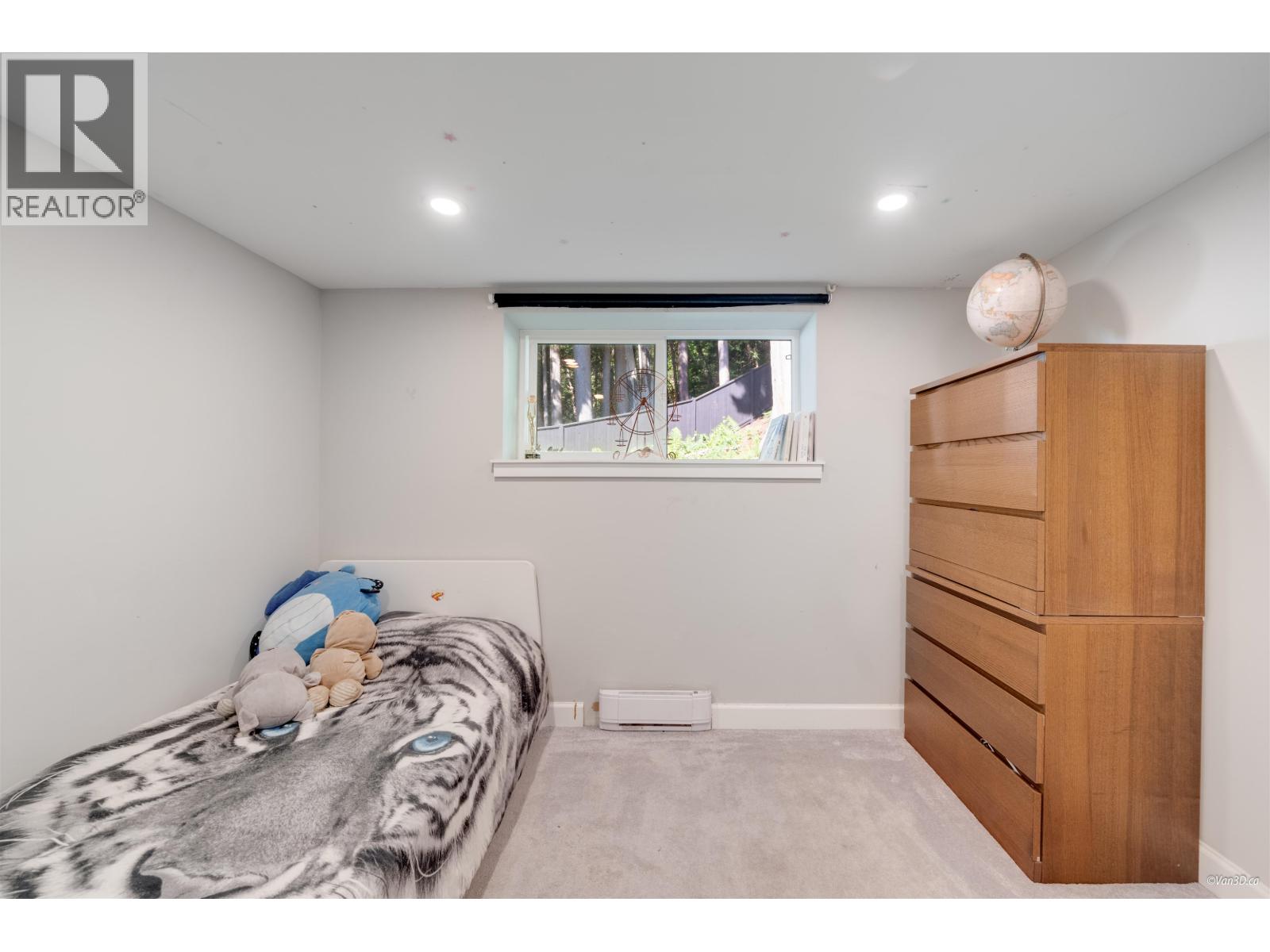 3870 EMERALD DRIVE, North Vancouver