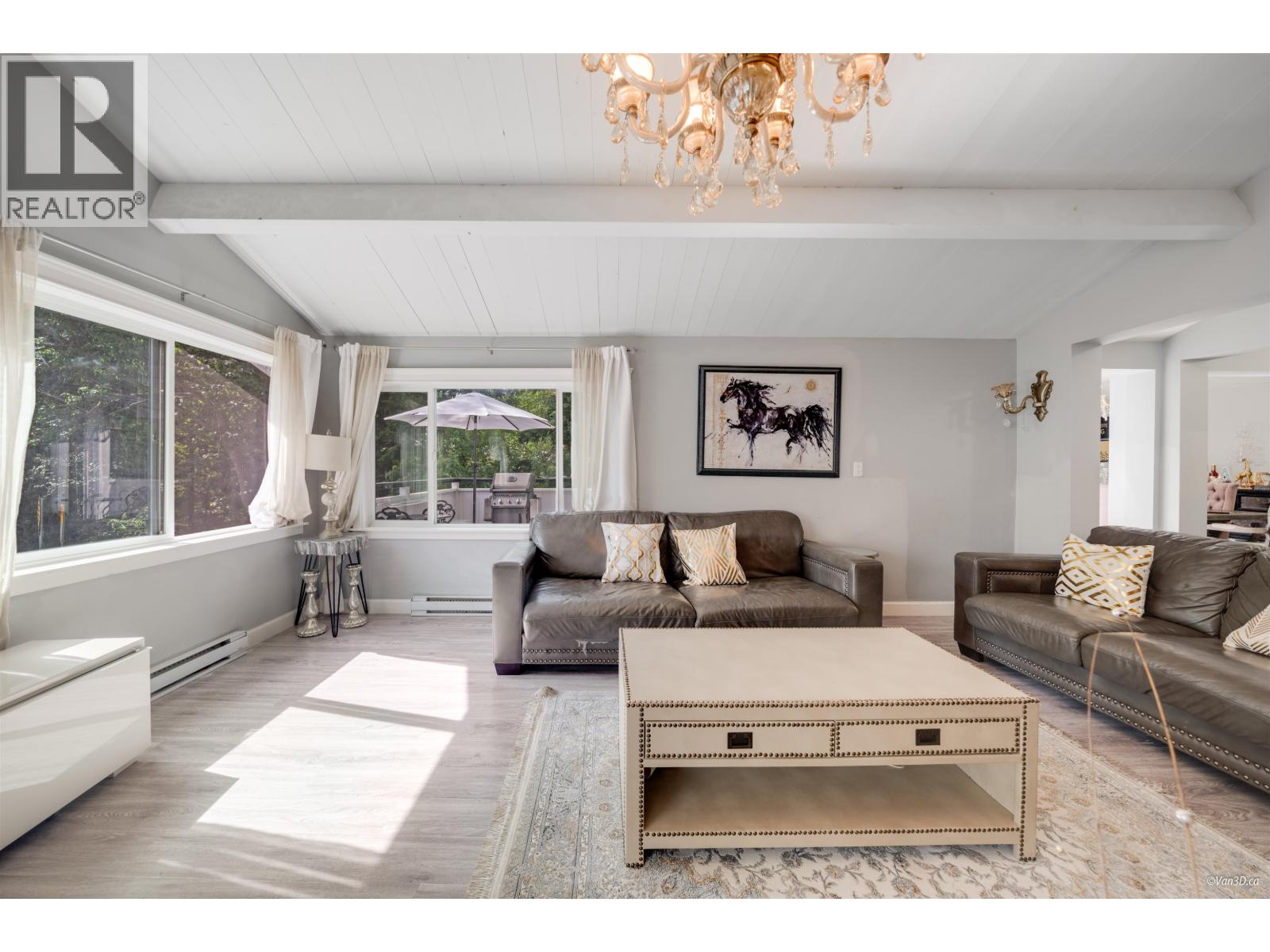 3870 EMERALD DRIVE, North Vancouver