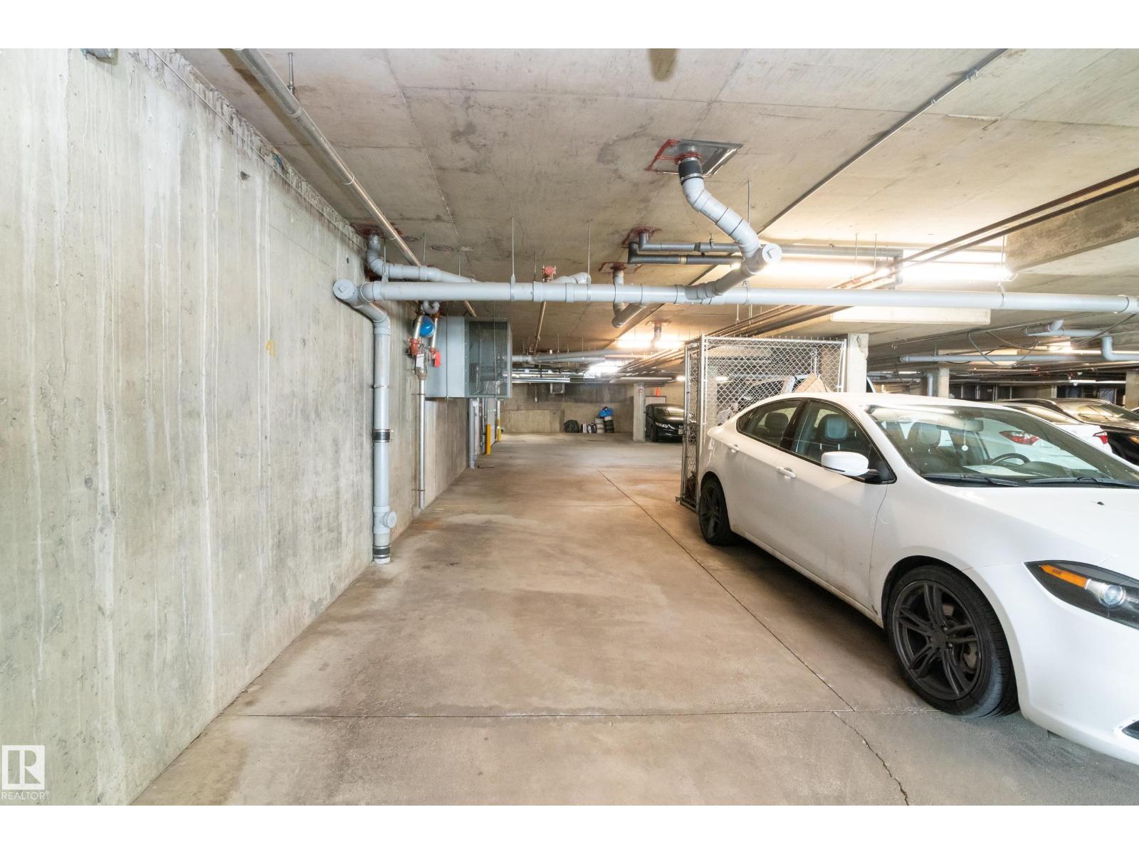 #201 10606 102 AV NW, Edmonton