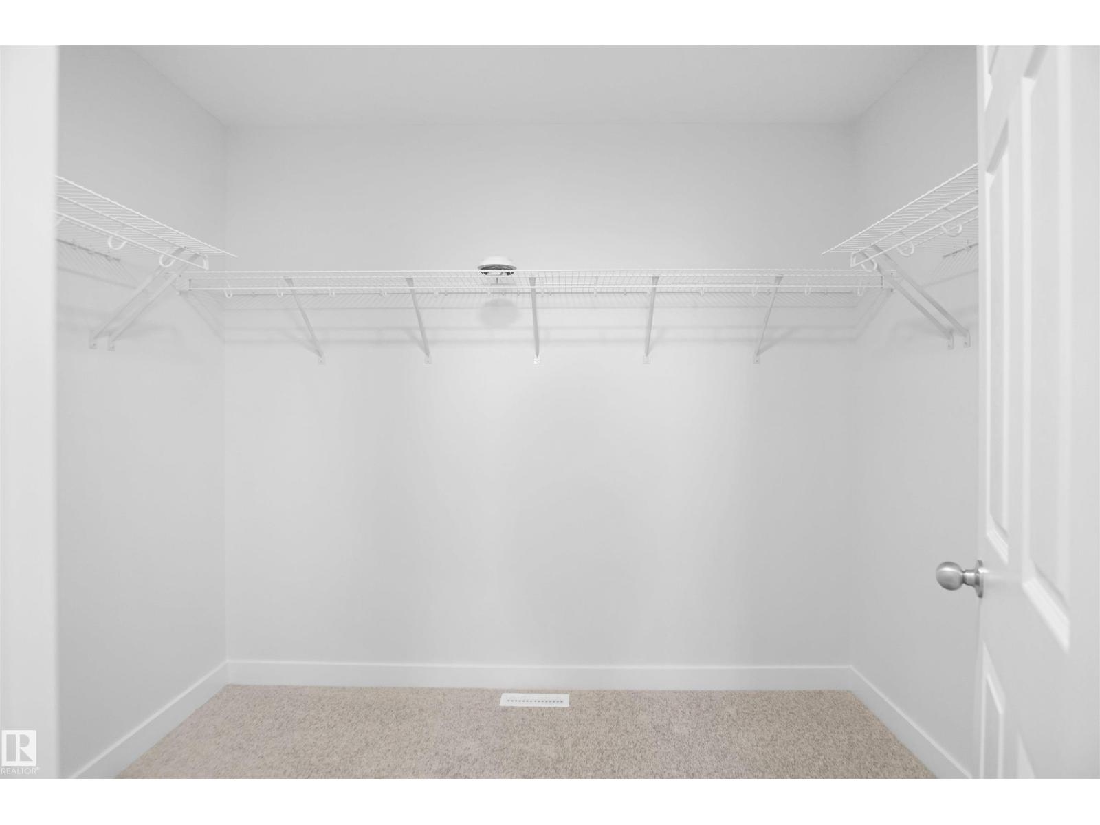 2124 210 ST NW, Edmonton