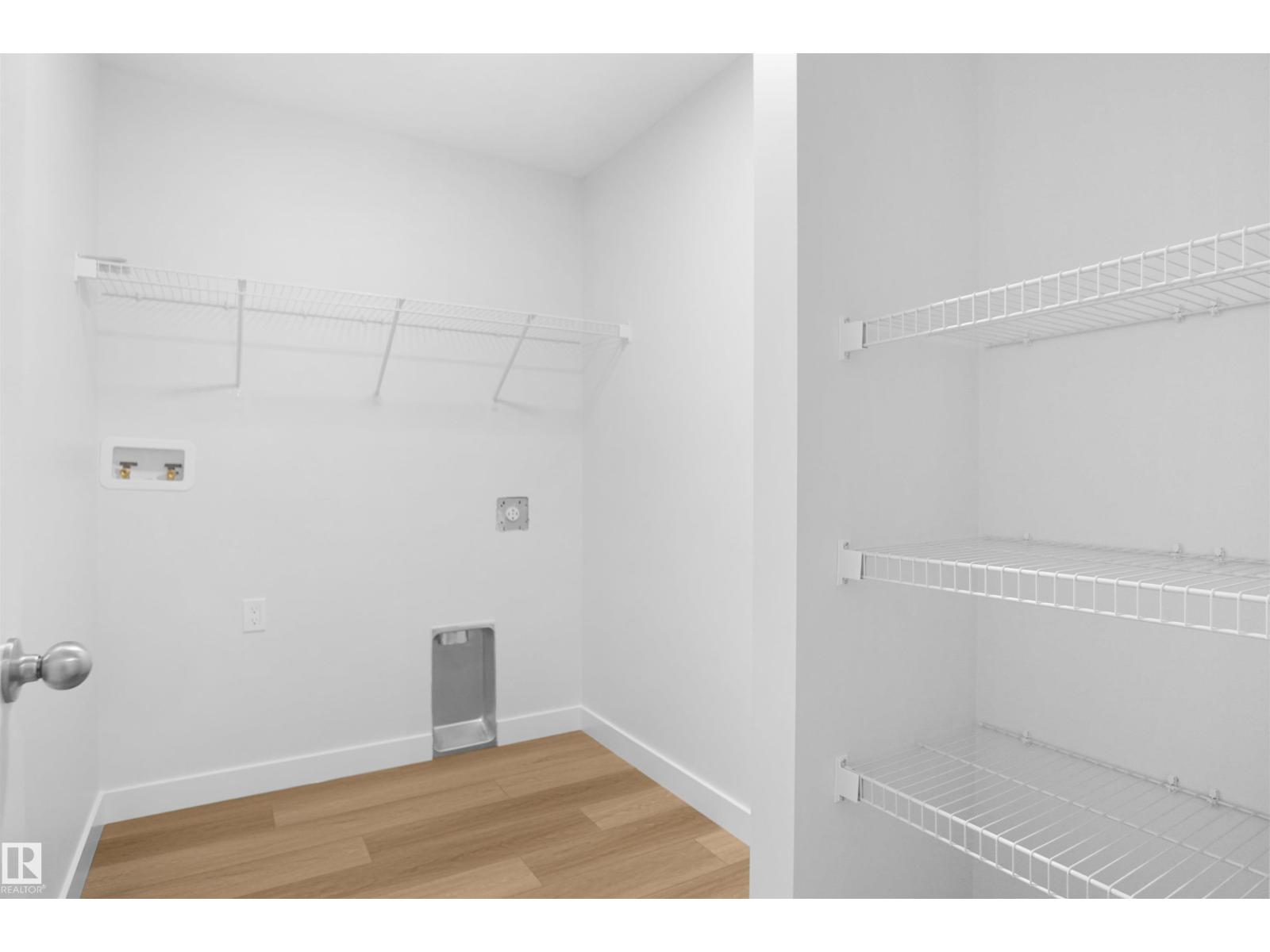 2124 210 ST NW, Edmonton