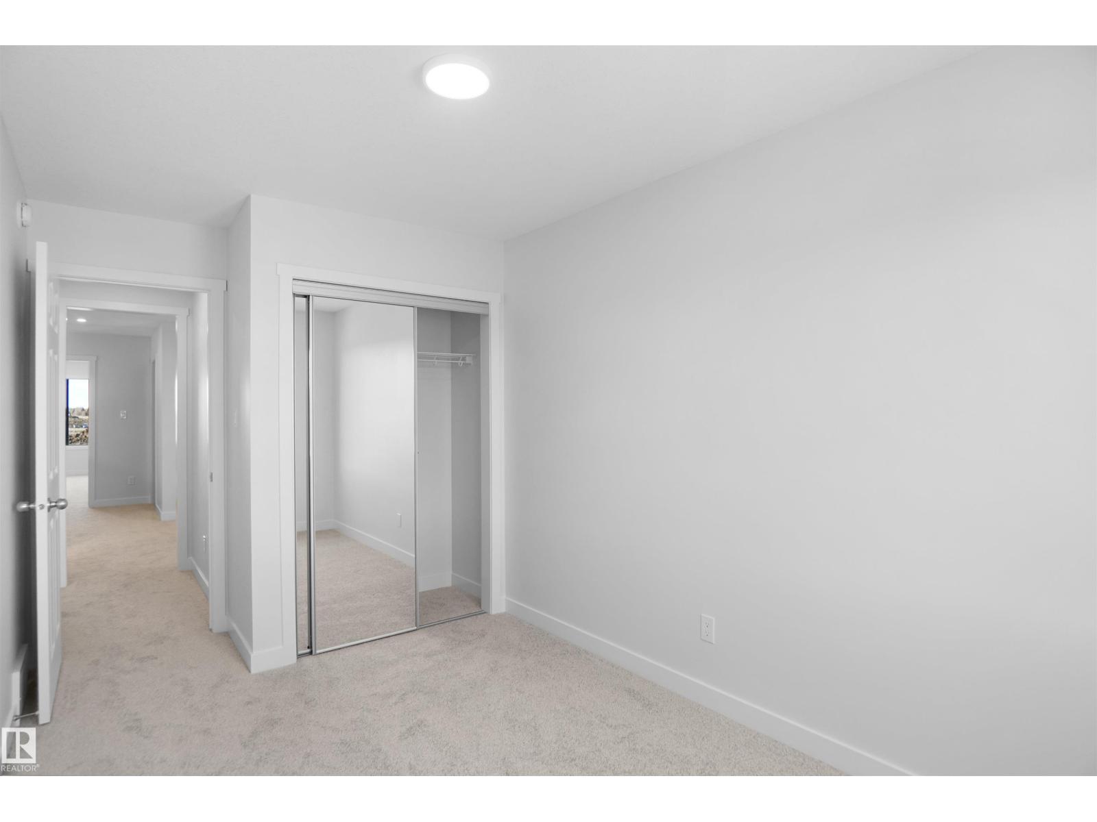 2124 210 ST NW, Edmonton