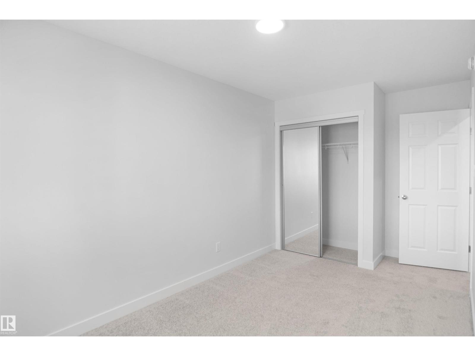 2124 210 ST NW, Edmonton