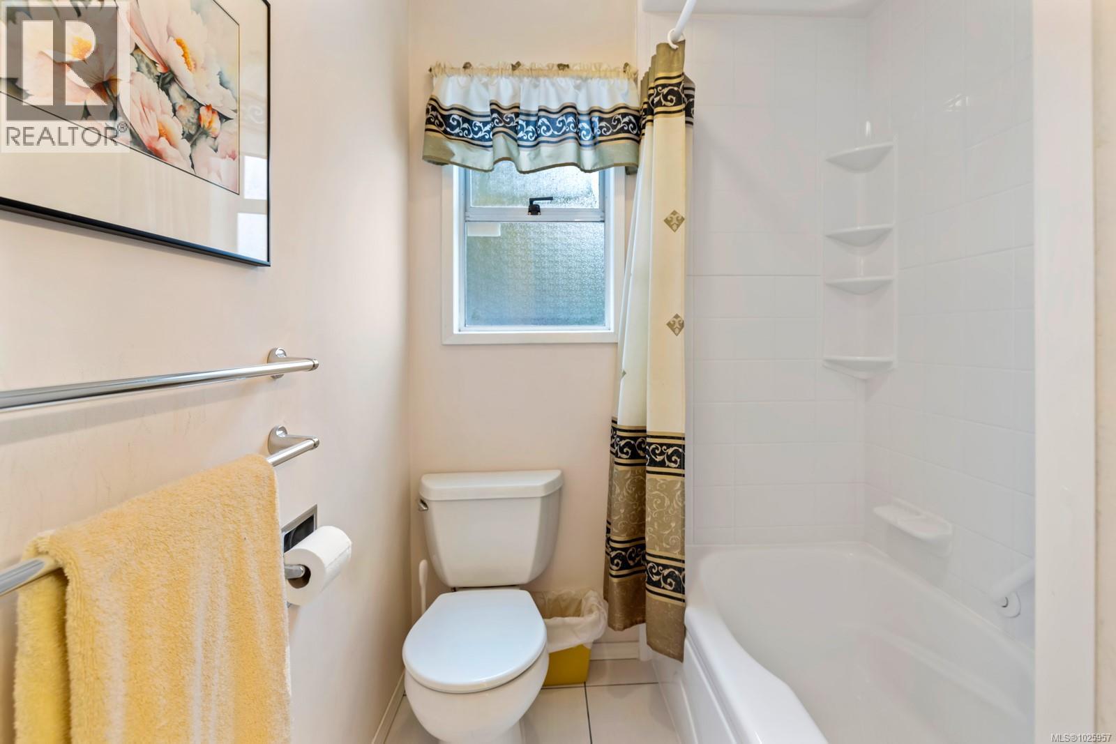 668 Bay Rd, Mill Bay