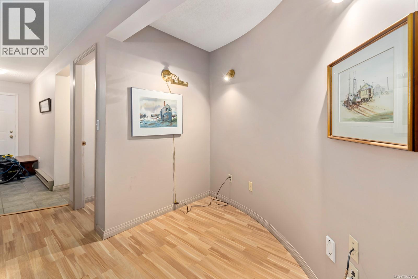 668 Bay Rd, Mill Bay