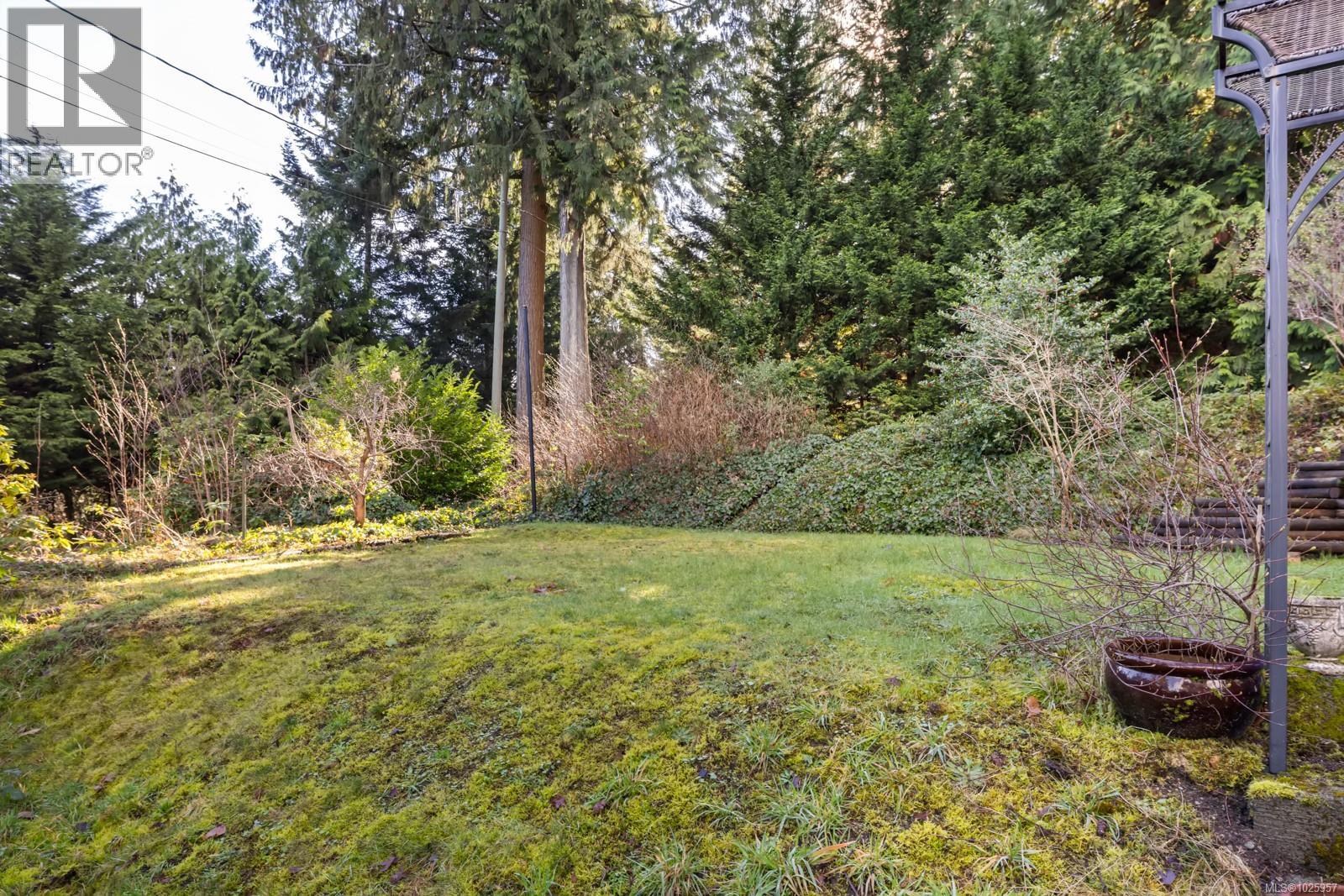 668 Bay Rd, Mill Bay