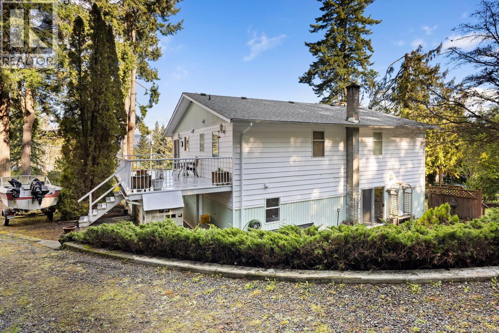 668 Bay Rd, Mill Bay