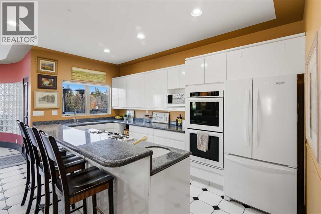 
          64 Patterson Mews Southwest
            <br/>
            <span>Calgary</span>
            , 
            <span>AB</span>
             <span>T3H2C6</span>
         - Photo 16