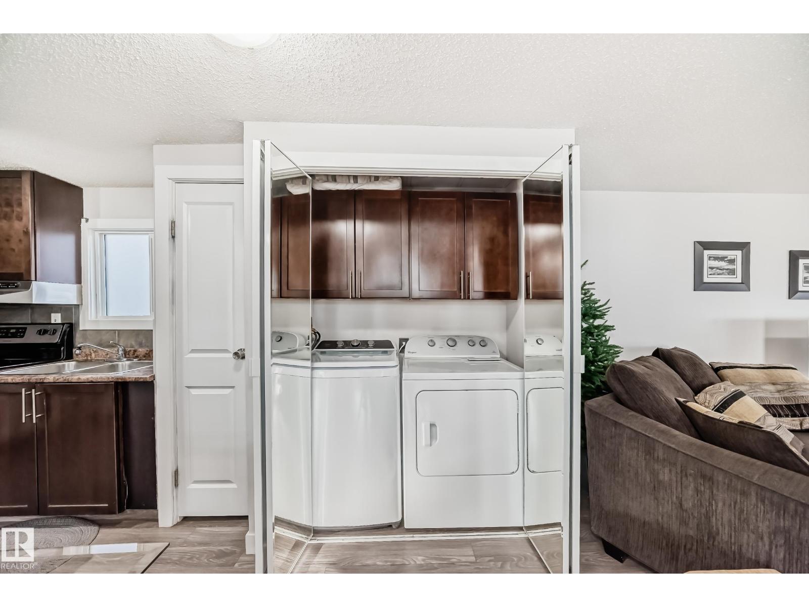 140 West View CR NW, Edmonton