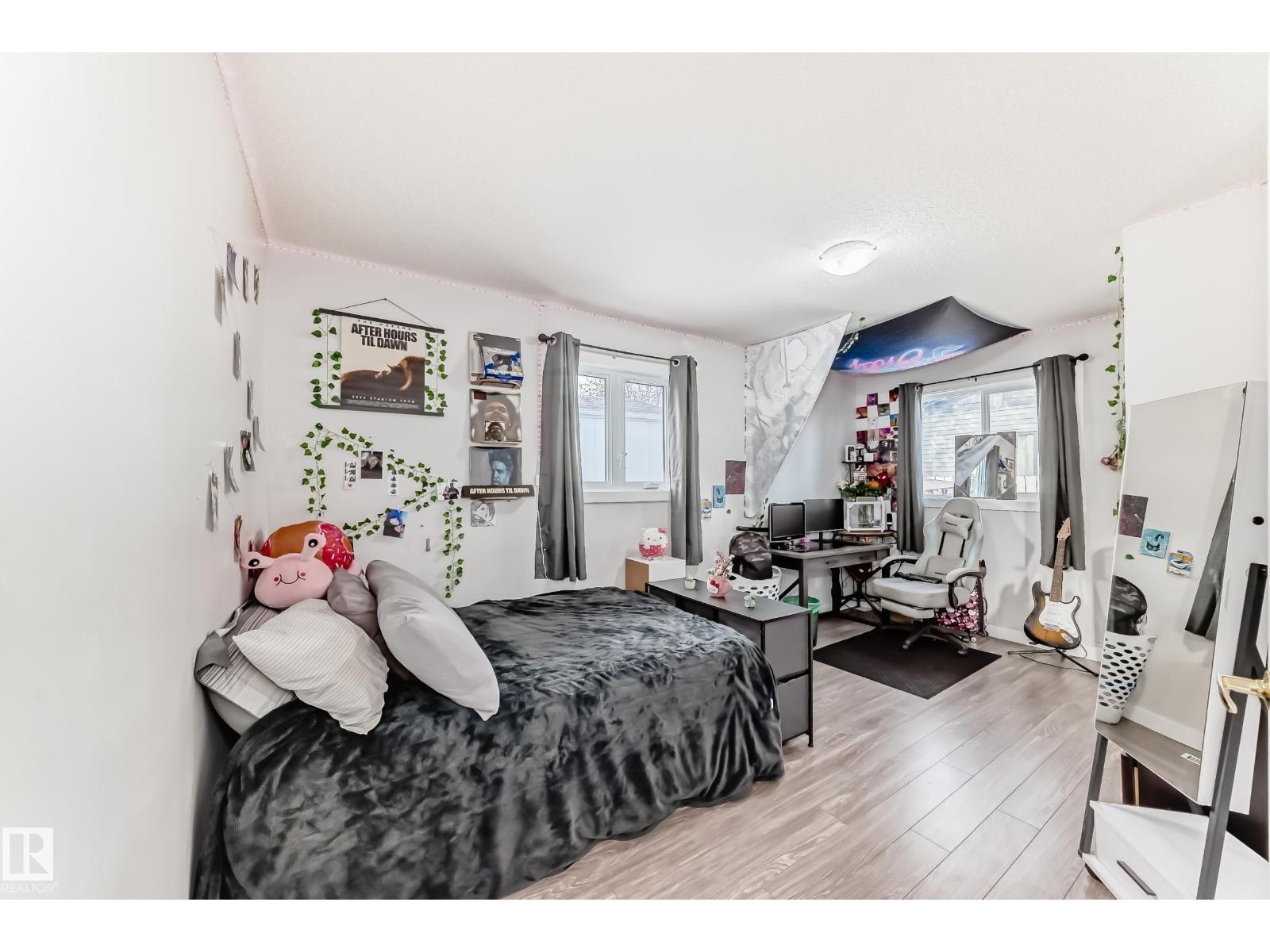 140 West View CR NW, Edmonton