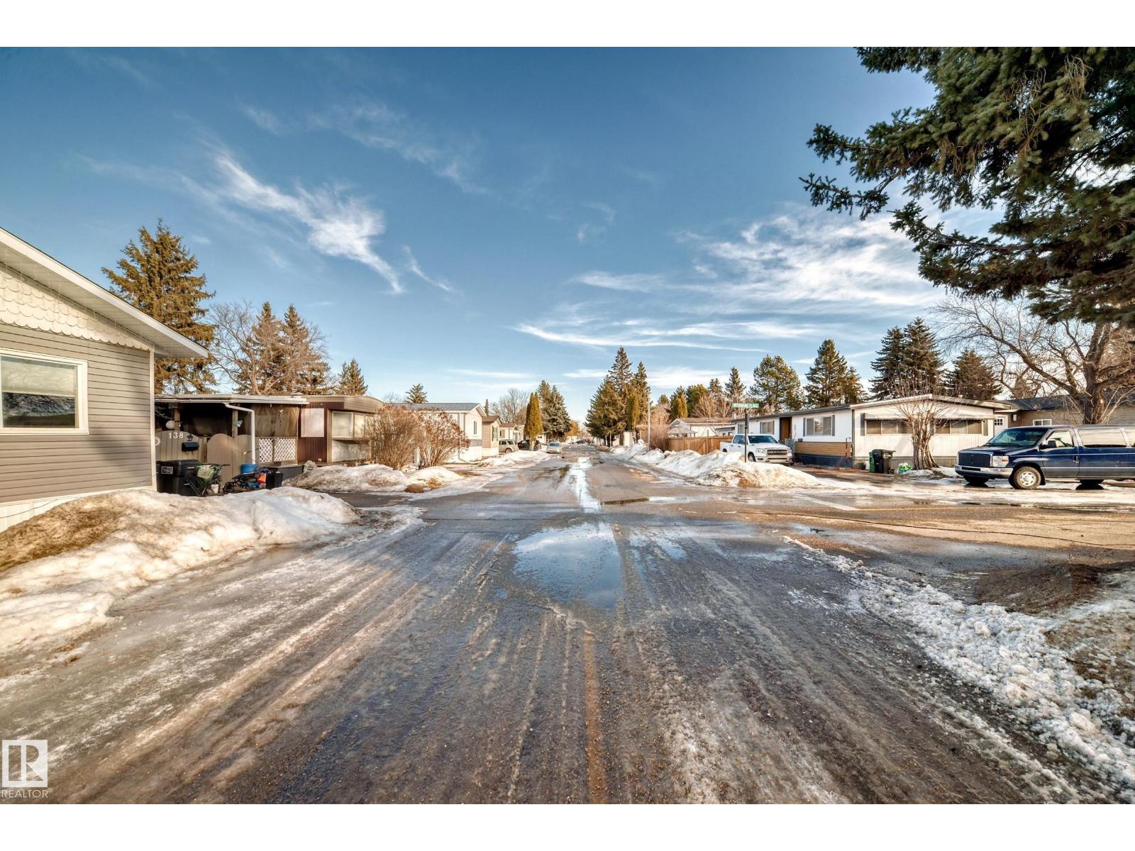 140 West View CR NW, Edmonton