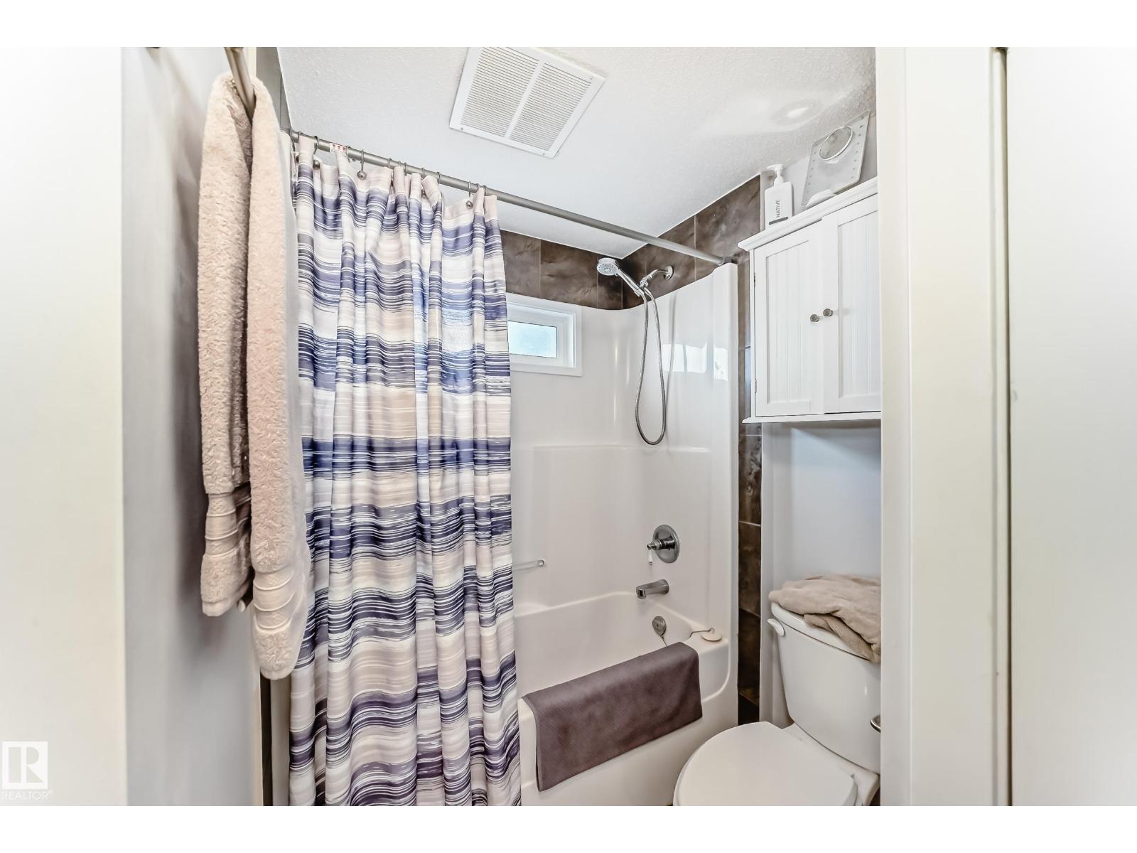 140 West View CR NW, Edmonton