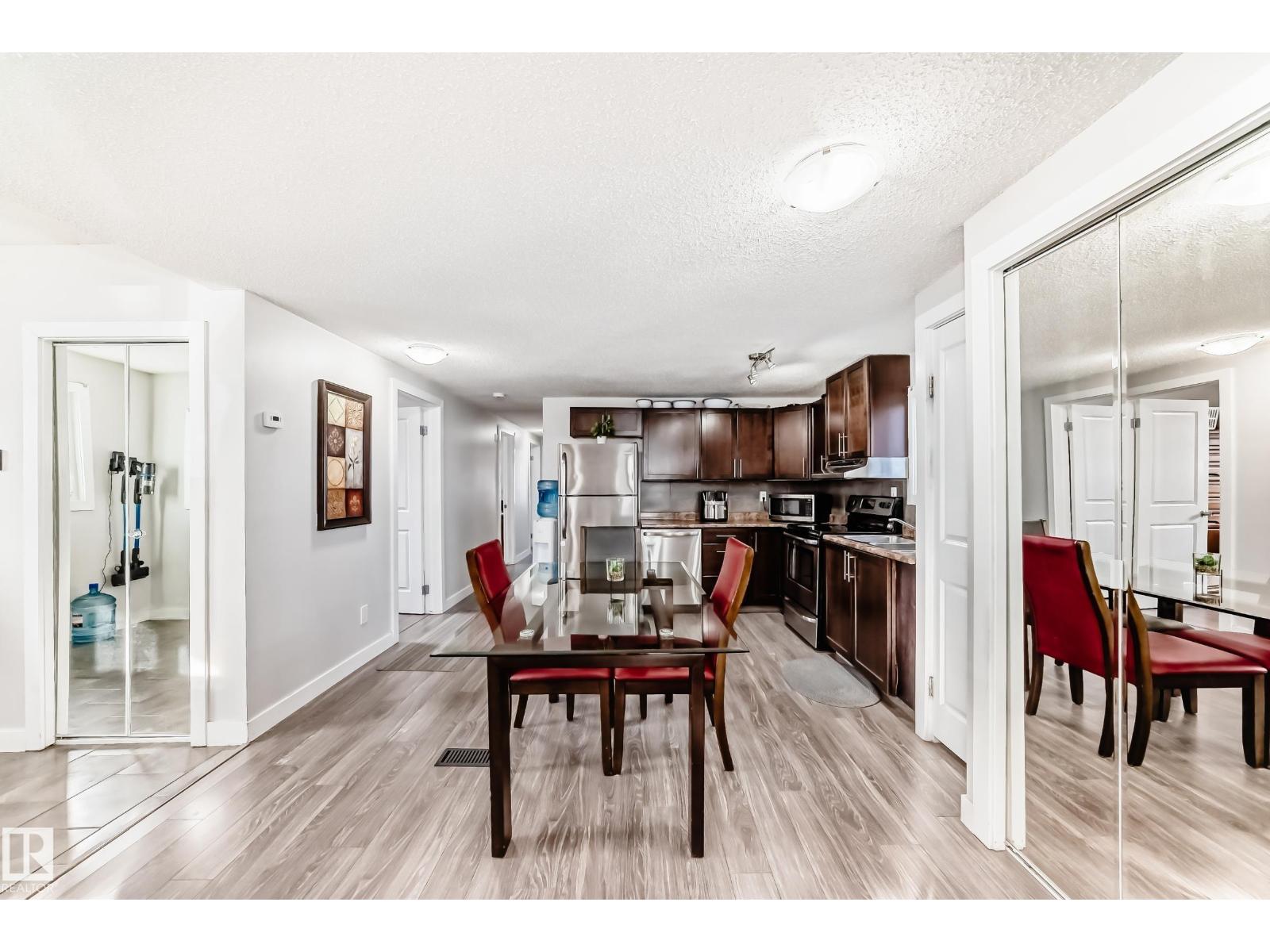 140 West View CR NW, Edmonton