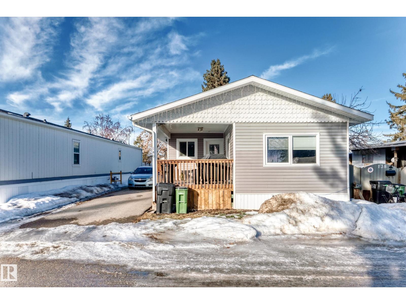140 West View CR NW, Edmonton