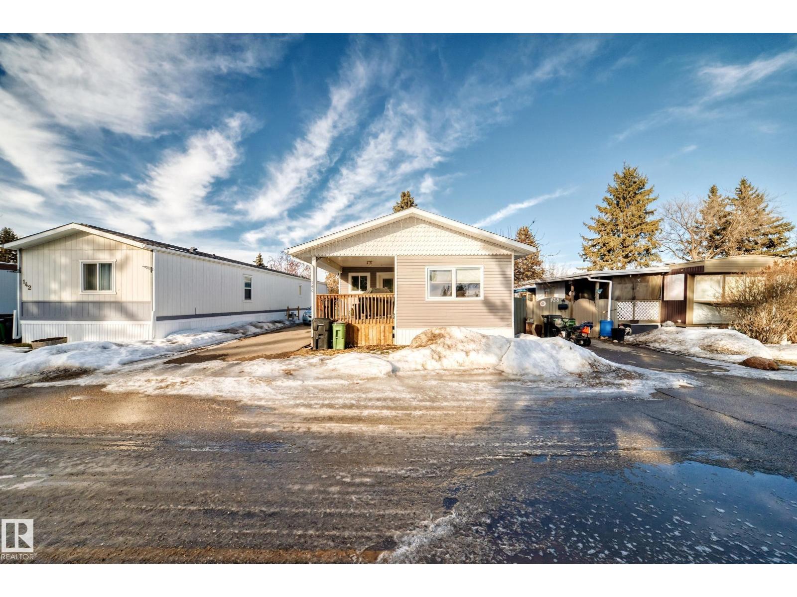 140 West View CR NW, Edmonton