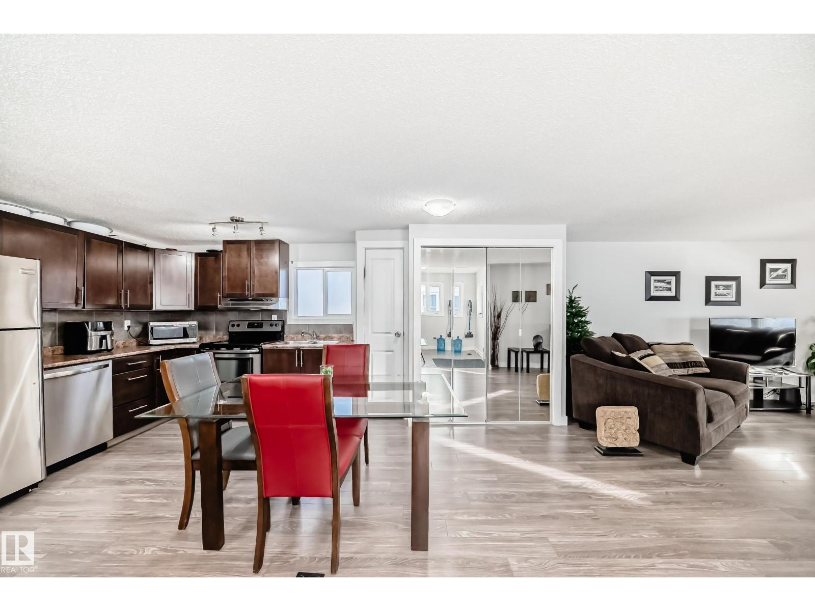 140 West View CR NW, Edmonton