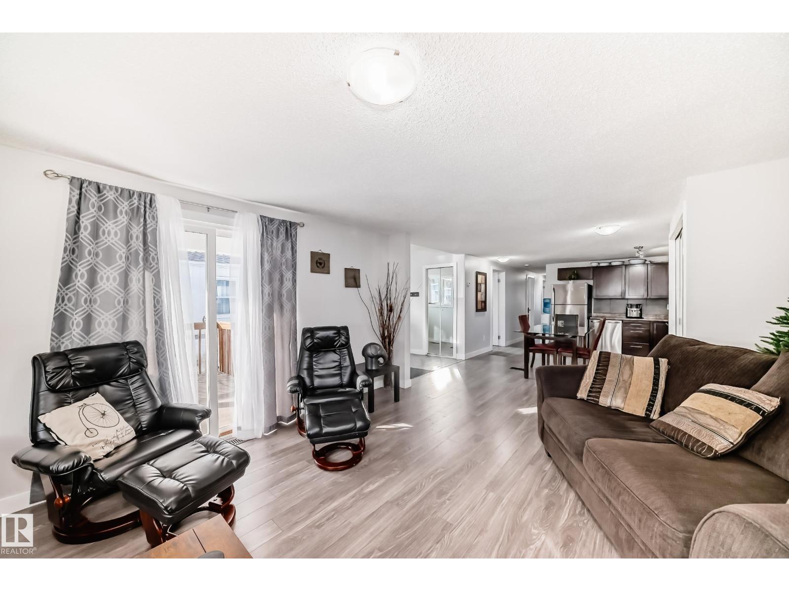 140 West View CR NW, Edmonton