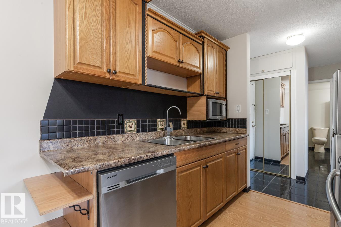 #107 10811 115 ST NW, Edmonton