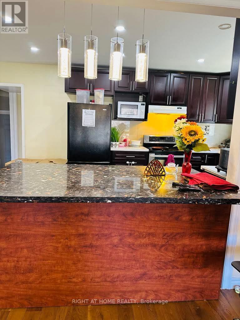 91 WESTCROFT DRIVE - Photo 4 of 17, Toronto (West Hill), Ontario