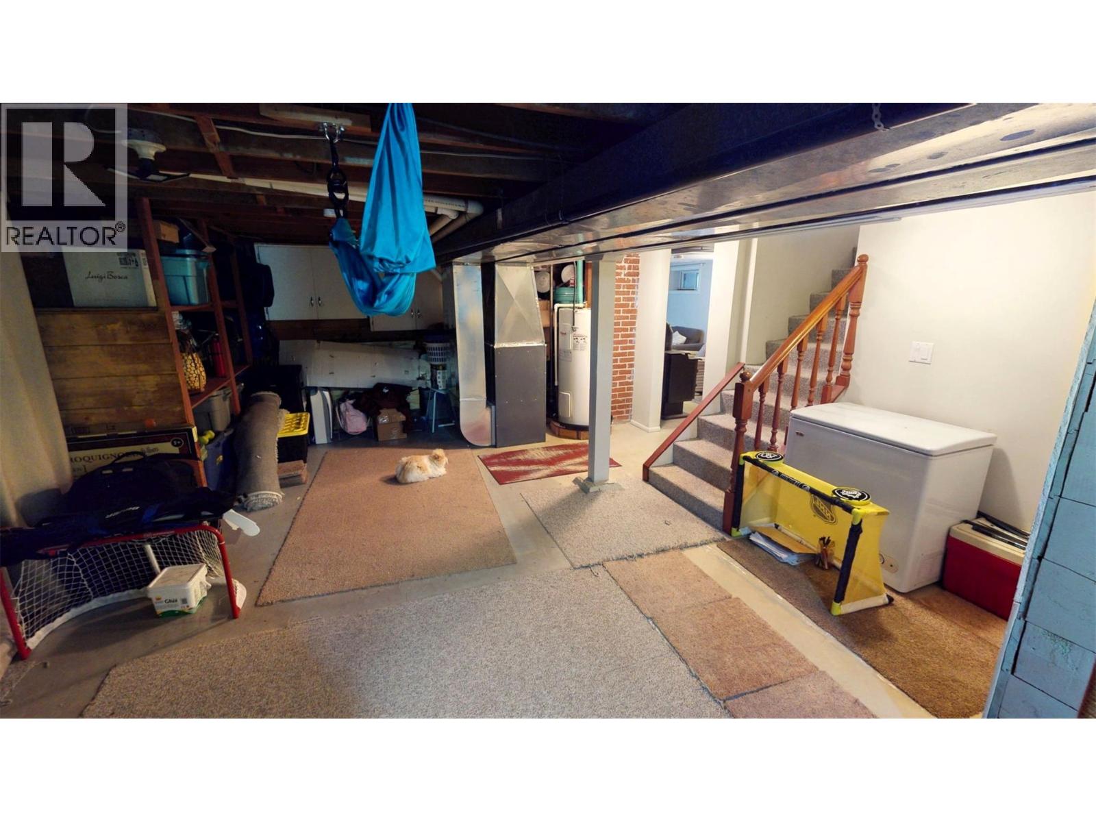 8176 Riverside Drive, Grand Forks