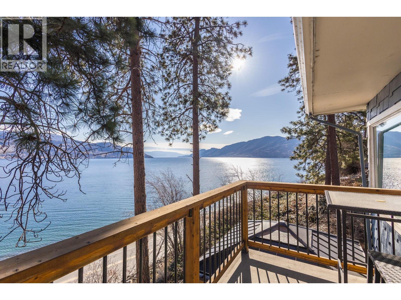 6271 Renfrew Road, Peachland