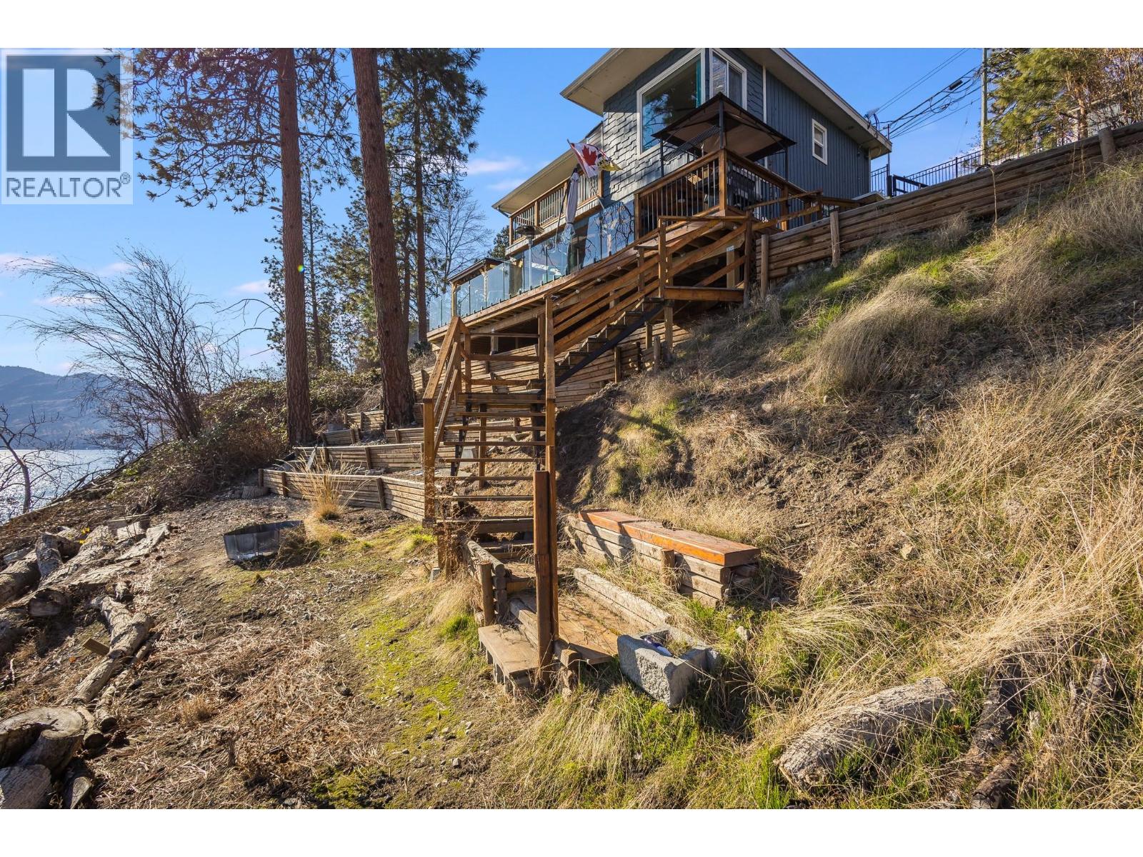 6271 Renfrew Road, Peachland