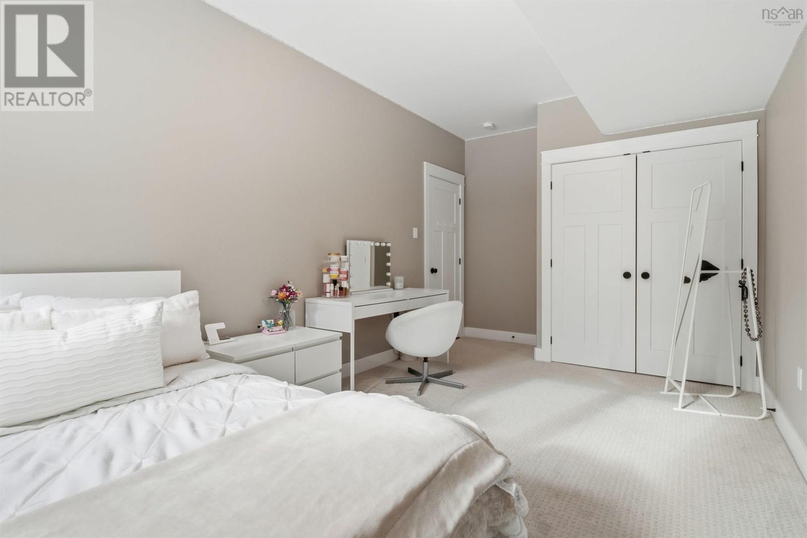 Property 39 of 49 of 12 Poplar Way