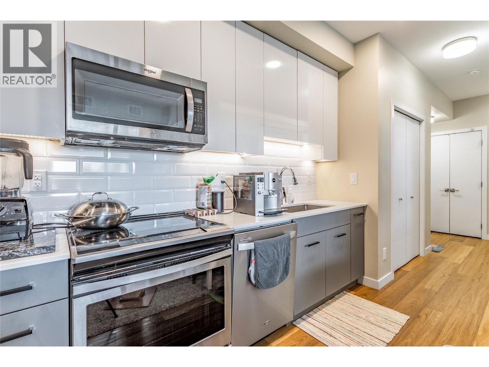 515 722 Valley Road, Kelowna