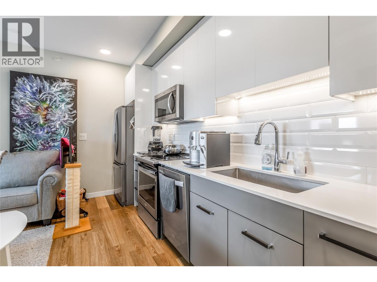 515 722 Valley Road, Kelowna