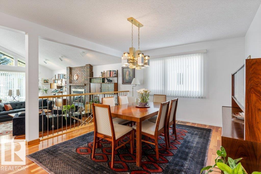 8 GREEN LEES PL, St. Albert