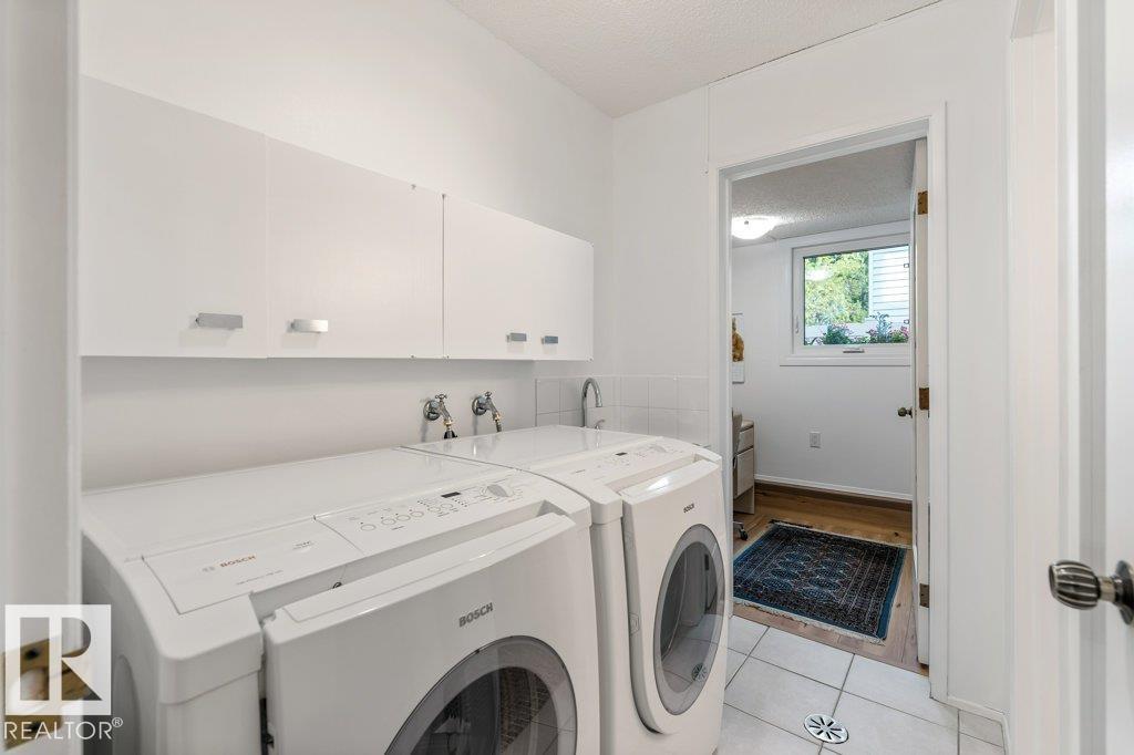 8 GREEN LEES PL, St. Albert