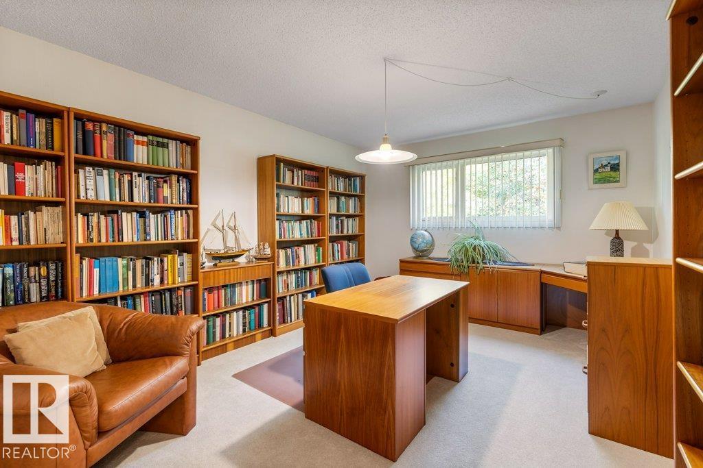 8 GREEN LEES PL, St. Albert