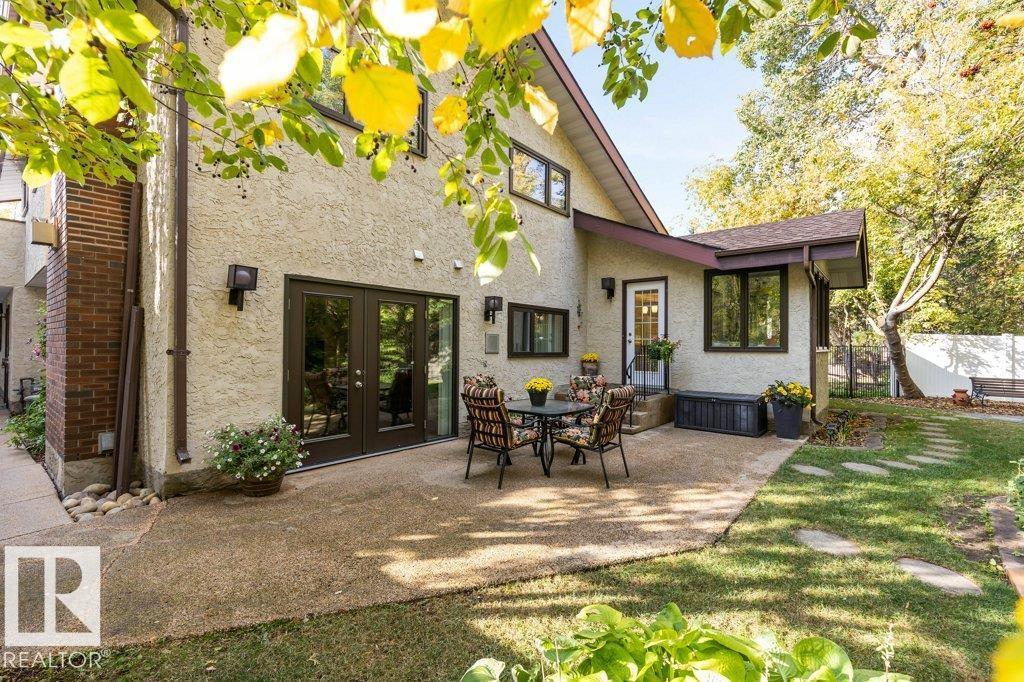 8 GREEN LEES PL, St. Albert