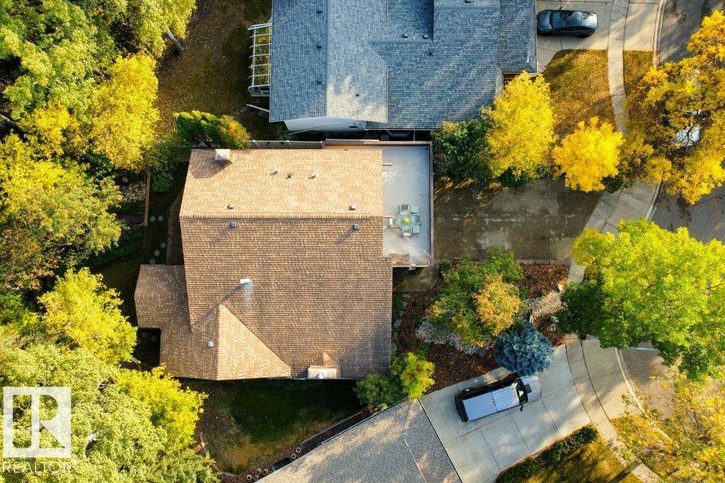 8 GREEN LEES PL, St. Albert