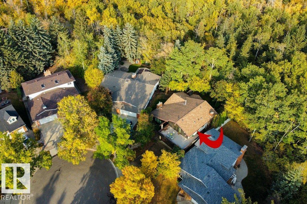 8 GREEN LEES PL, St. Albert