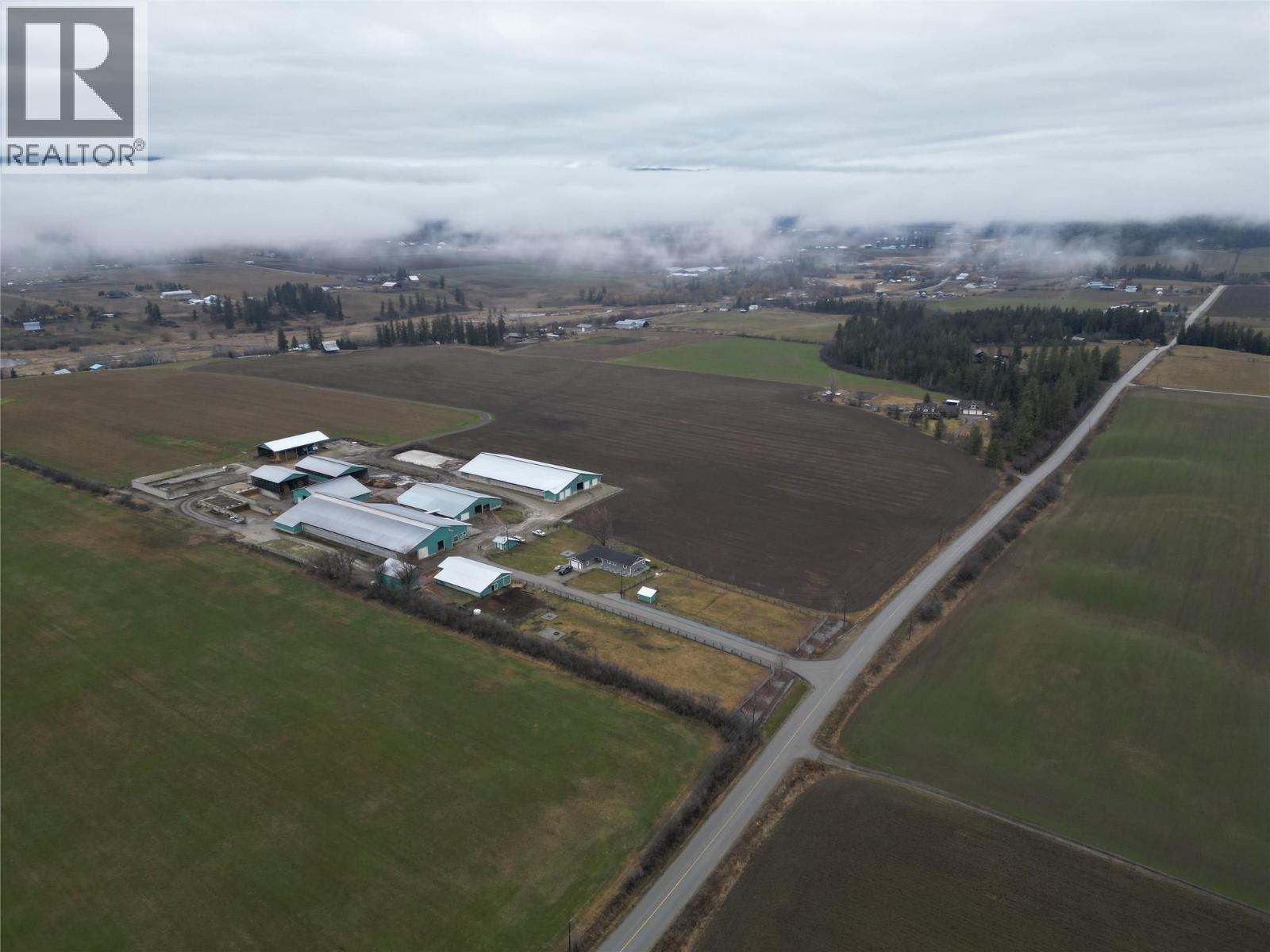 4809 Back Enderby Road, Spallumcheen