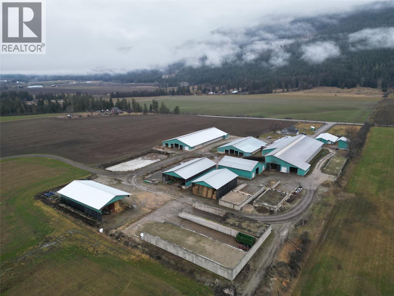 4809 Back Enderby Road, Spallumcheen