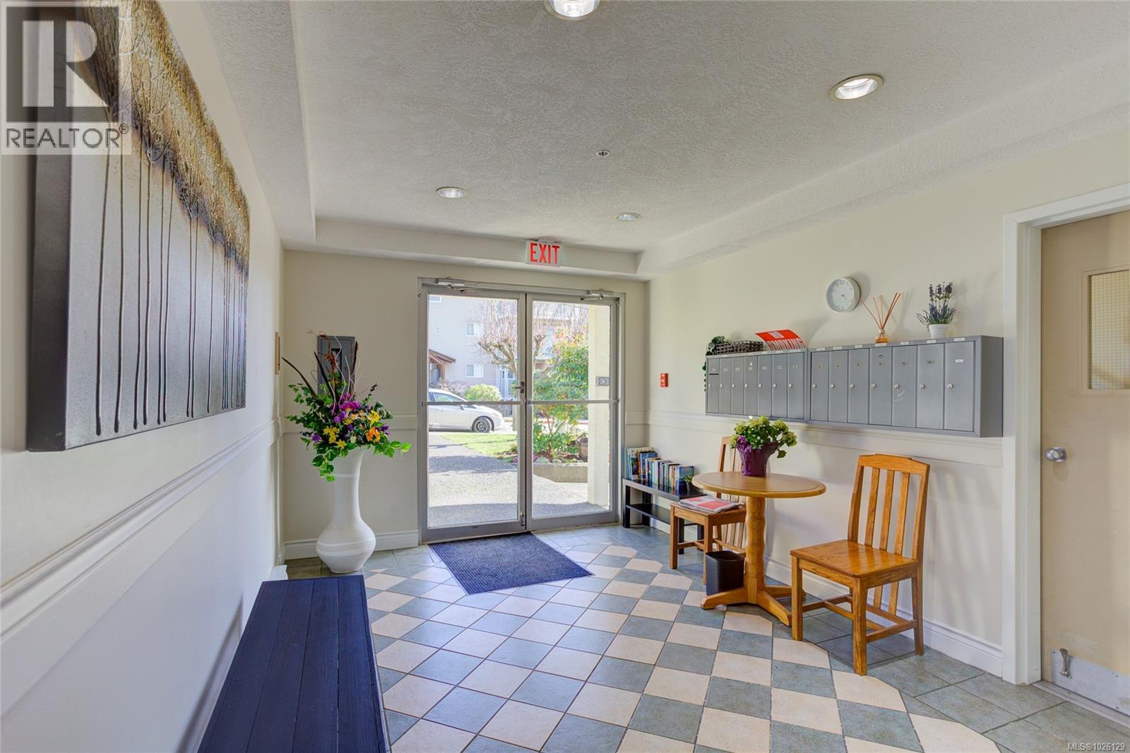 403 9876 Esplanade St - Photo 2 of 30, Chemainus, British Columbia