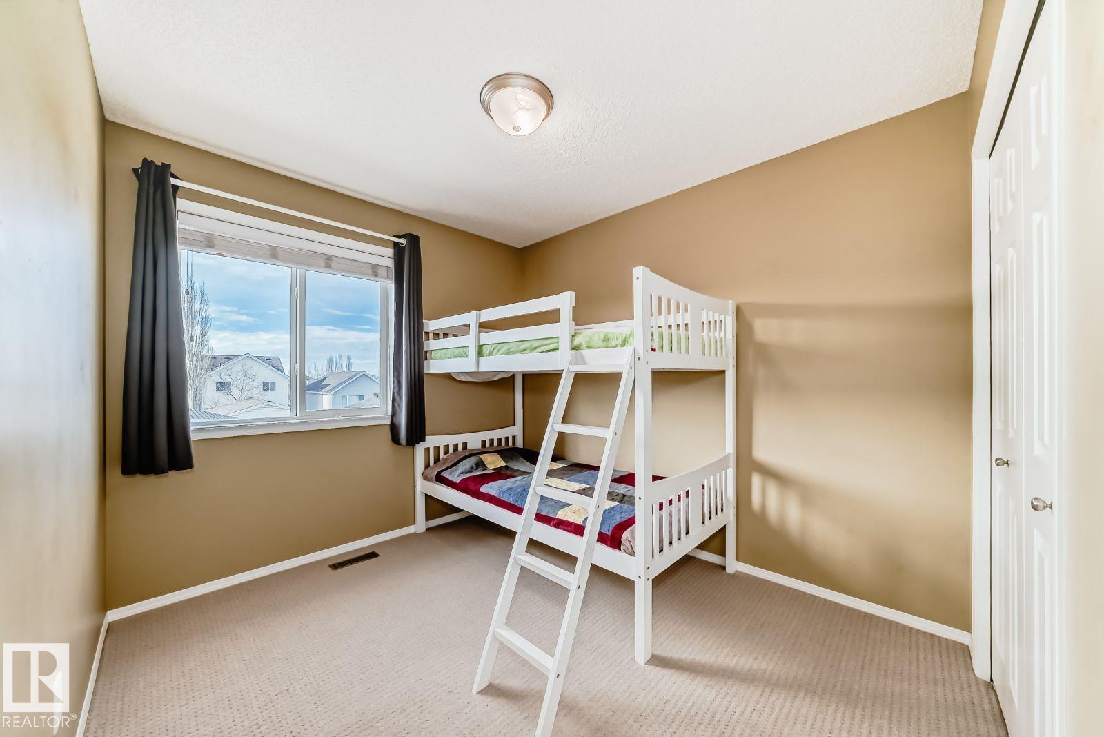 1412 75 ST SW, Edmonton