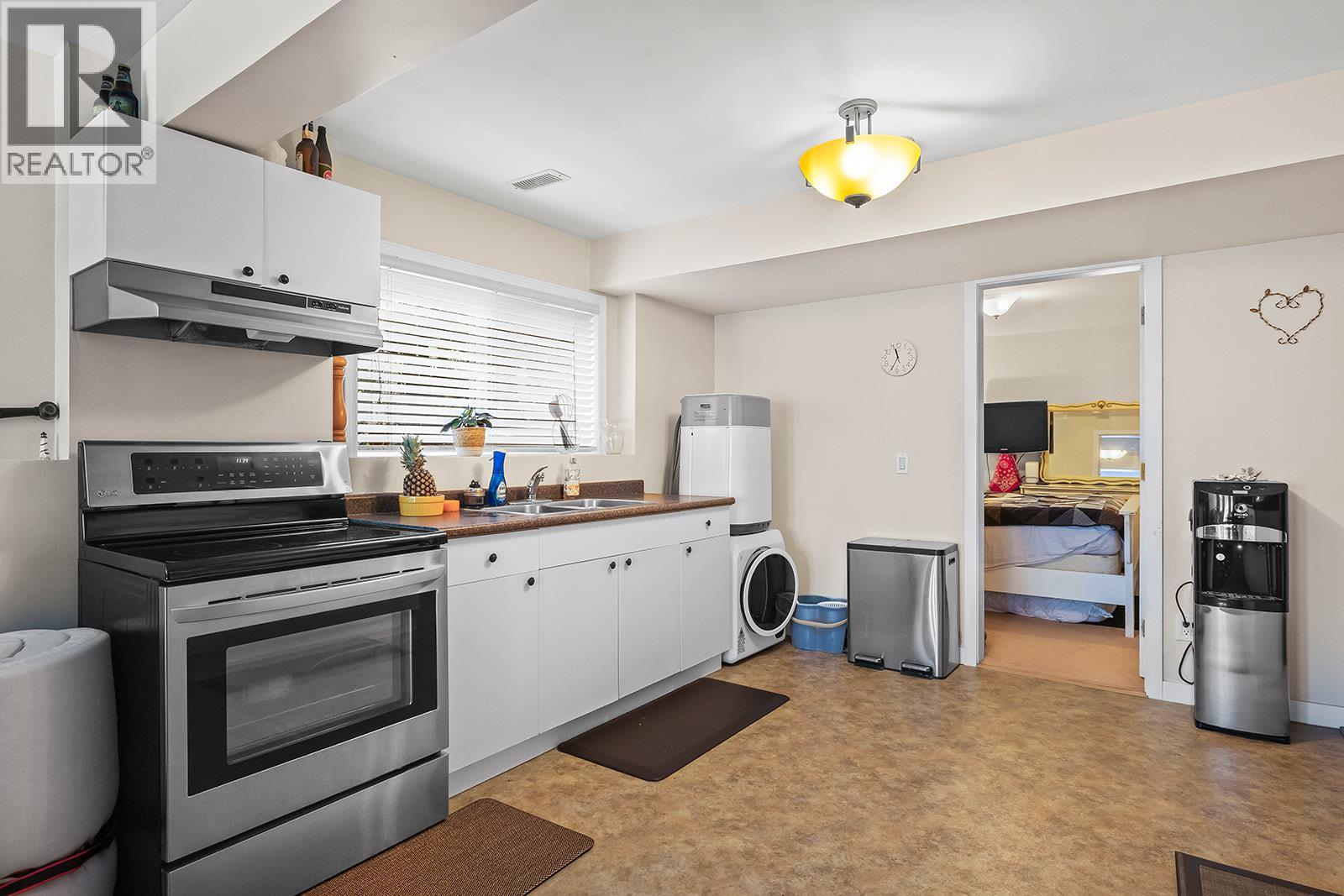 1337 Bentien Road, Kelowna